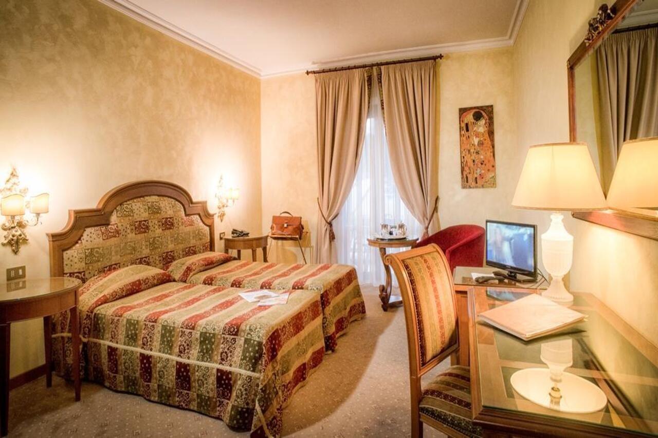 Grand Hotel Helio Cabala 마리노 외부 사진